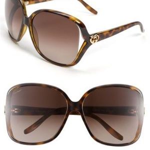 Gucci sunglass with case